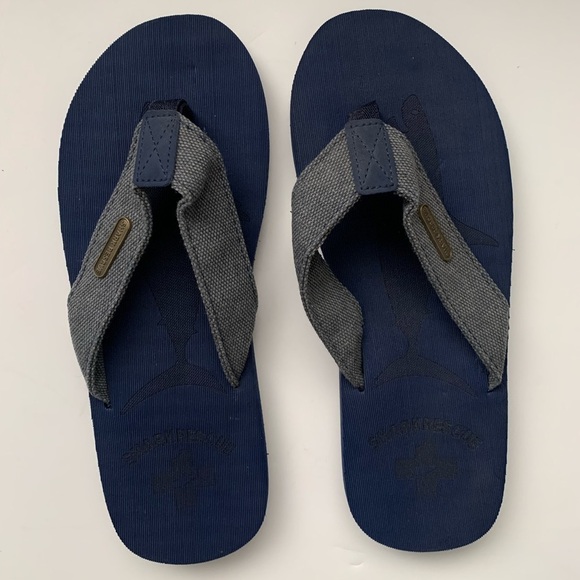 NWOT Shark Rescue Men’s Flip Flops - Picture 2 of 9